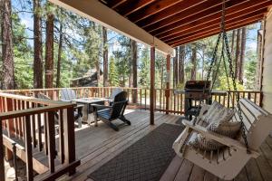 Bearfoot Summit Haus - Walk to Slopes, Close to Lake