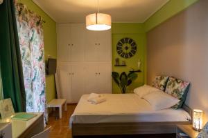 Charming Green Studio across the National Museum