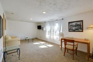 Old Orchard Beach Vacation Rental, Walk to Ocean!