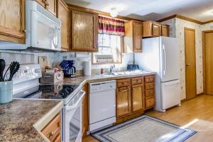 Oak Harbor Walleye Camp