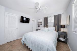 Newly Remodeled Home Just Steps from the Beach!