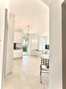 VILLA GIANNI - lux. apt. ROMA -5*
