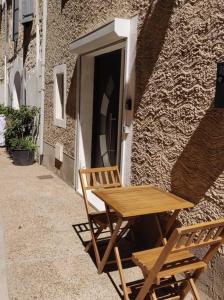 Studio Indépendant dans Maison de Village