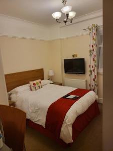 Standard Double Room room in Rossdene House