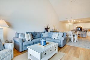 Ocean City Condo Covered Deck, Walk to Boardwalk!