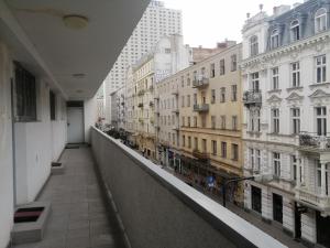 Nowogrodzka Central Apartment