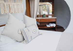 Bubble Supreme 13 with Jacuzzi Campera Hotel Burbuja