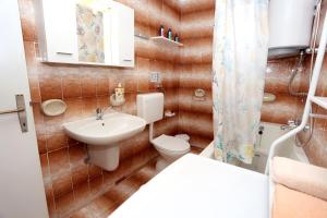 Apartments by the sea Trogir - 10342