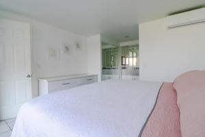 Relax Apt in Marina Puesta del Sol-Pool in Front