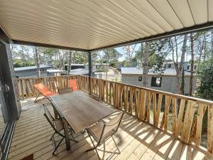 Chalet de standing pour 4 pers., piscine couverte et chauffée, à deux pas de la plage, Wi-Fi gratuit - FR-1-361-515