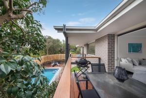 Gawalla Escape with Pool in Rye