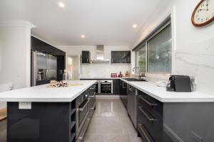 Gawalla Escape with Pool in Rye