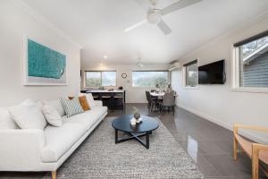 Gawalla Escape with Pool in Rye