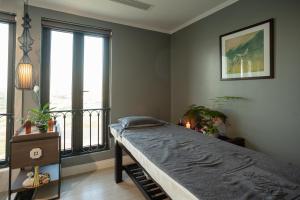 Rex Quang Binh Hotel