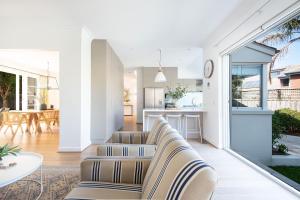 Hampton Haven Pool metres to the Beach