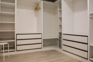 Amplio apto a 200m de Plaza de España, AC WIFI