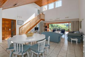 San Lameer Villa 10312 - 3 Bedroom Standard - 6 pax - San Lameer Rental Agency