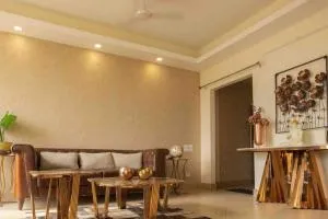 Mirana House - A Tasteful 4BHK Condo with Views! - Narendranagar