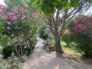Mas des Bômes et spa merindol