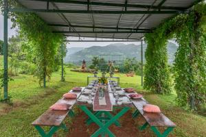 SaffronStays Le Farm By The Lake In Kamshet