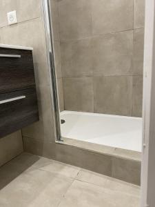 LEscapade Aixoise hyper centre historique studios free netfilx wifi romantics apartments historic center