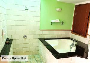 Alpine LXPD Water Chalet