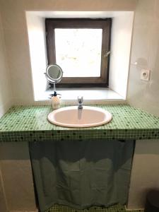 Maisons de vacances Villa Baptiste Spa Sauna Billard Piano ping-pong baby-foot Piscine pres de Bordeaux : photos des chambres