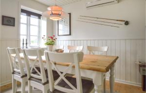 Holiday Home Hodde With Fireplace