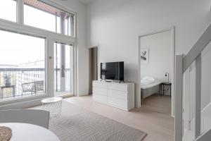 Brand New Top Floor Loft with Balcony - Hosted by 2ndhomes