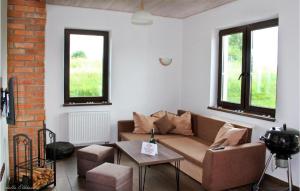 Pet Friendly Home In Piszewo With Kitchen