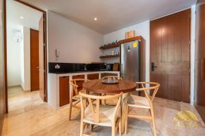 NHOA 107A Lux 2BR Condo Pool access in Aldea Zama