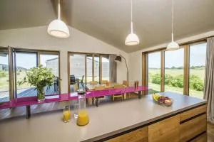 Gud Jard Lodge Nr 01 - Design-Ferienhaus mit exklusiver Ausstattung - Ostertilli
