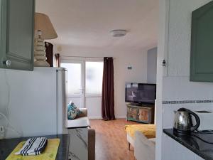 Homely 2-Bed Chalet in Bridlington - Free WiFi