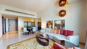 One-Bedroom Apartment (Complimentary Shuttle to La Mer and Dubai Mall) room in Marriott Executive Apartments Dubai Al Jaddaf