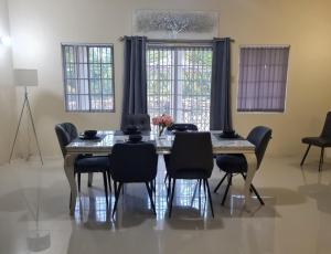 Tropical Paradise Retreat in St Ann's