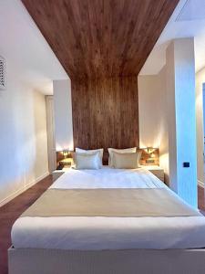 Sky Tower King Hotel