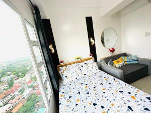 Group-Friendly Cebu Condo with Mall Access