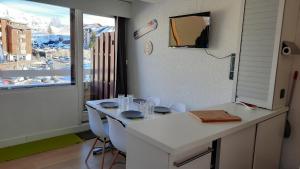 Appartement Ski aux pieds - 3hvězdičkové hotely ve městě L'Alpe-d'Huez