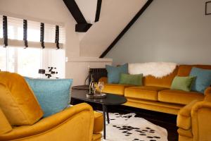 Quirky Boutique 1840s Stable