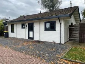 De Genten 2, Vakantiewoning met jacuzzi en sauna - Tonsel