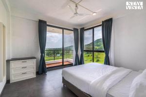 Cascading Valleys by StayVista - Villa with Lush mountain & Lake views and swimming pool