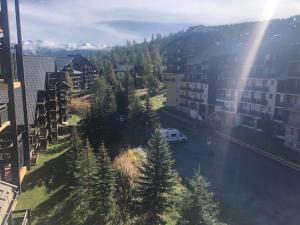 Studio Mezzanine 4 Pers, Proche Pistes et Commerces, Balcon Est, Animaux Bienvenus - FR-1-330-530