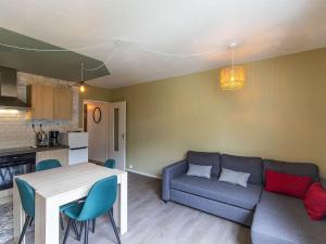 Appartement spacieux à Gourette, 8 pers, 2 ch, entrée station, bien équipé, casier à skis - FR-1-400-113