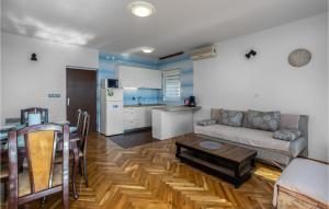 Lovely Apartment In Crikvenica With Wi-fi