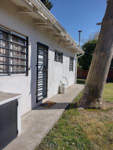 Departamento "Juana"para 4 personas 2 cuartos con garage en Santa Teresita