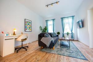 obrázek - Großes helles Apartment in zentraler Lage mit 2 SZ, WZ, Offener Küche, Smart-TV, etc