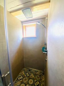 Ganze Wohnung - Erdgeschoss - sehr ruhig - Hundefreundlich - Regendusche - Bodenheizung - Küche - easy Check-in mit Schlüsselbox