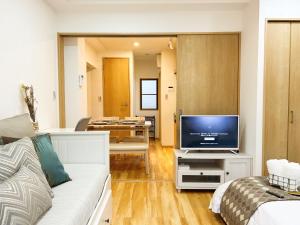 Tokyo Louis House in Ueno area close to JR Yamanote Line & Metro Ginza Line walk to Ueno Park and Ameyoko