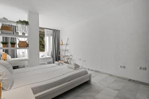 Comfy apt near the Beach by Costarentals - MAL02