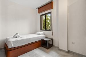 Comfy apt near the Beach by Costarentals - MAL02